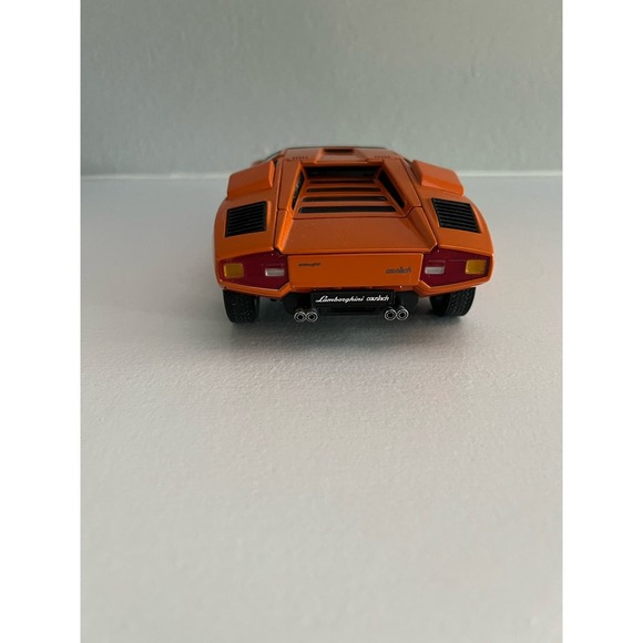 1/18 Kyosho Lamborghuini Countach Lp400 Orange - Picture 2 of 10